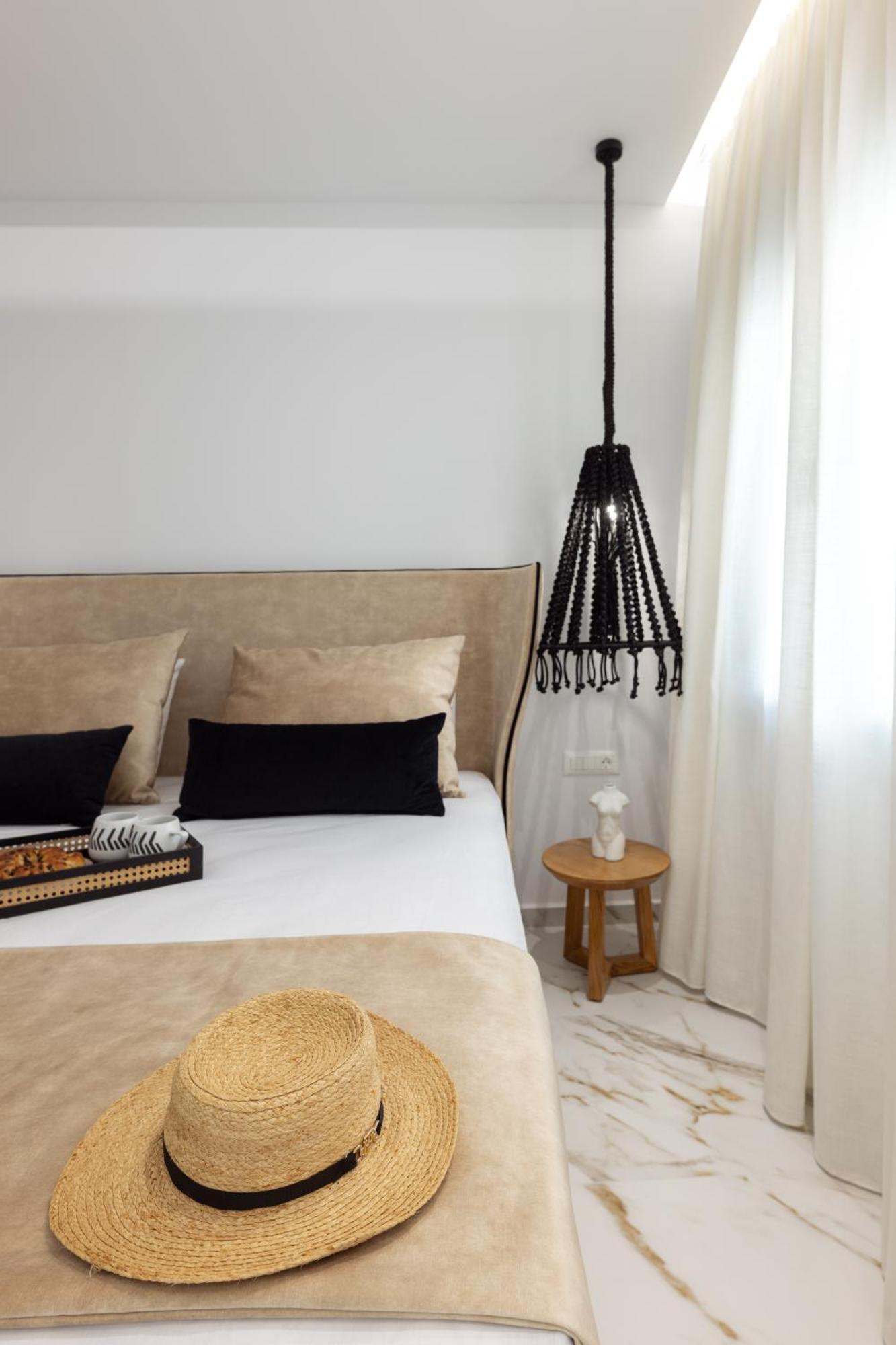 Olvos Suite Naxos City エクステリア 写真